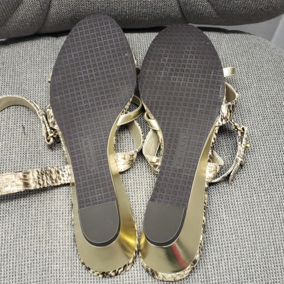 Tahari Wedge Sandles snakeprint 9M - Picture 5 of 7